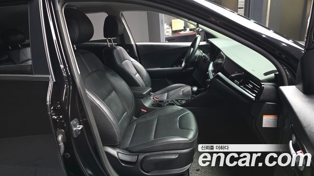 Kia Niro 2021 — photo 11