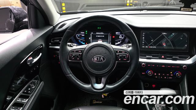 Kia Niro 2021 — photo 13