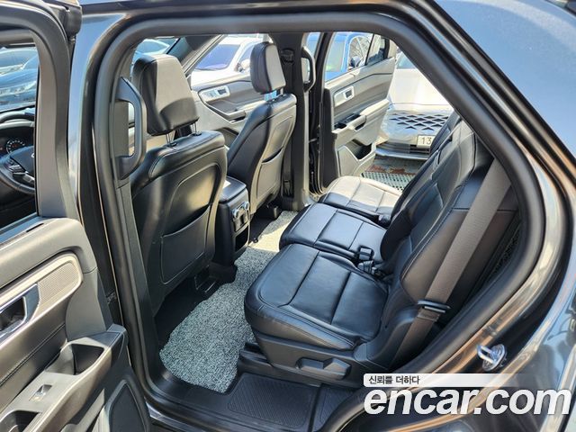Ford Explorer 2020 — photo 14