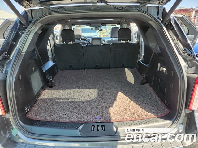 Ford Explorer 2020 — photo 20