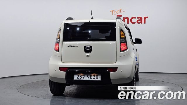 Kia Soul 2009 — photo 4