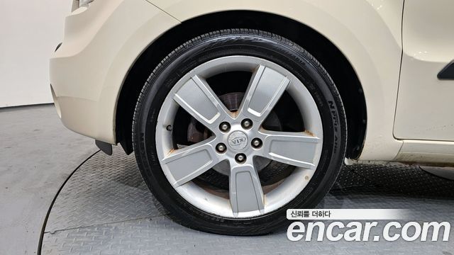 Kia Soul 2009 — photo 5