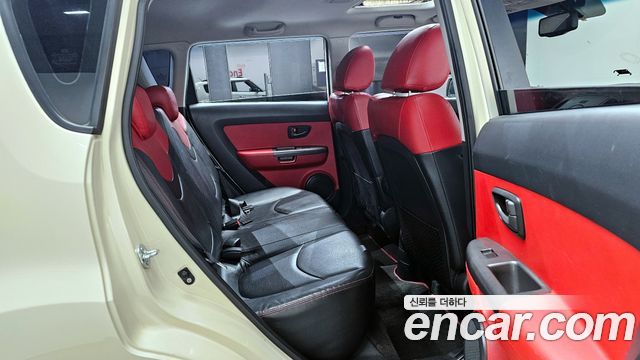 Kia Soul 2009 — photo 11