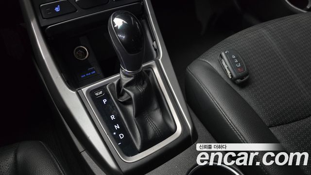 Hyundai AVANTE 2015 — photo 9
