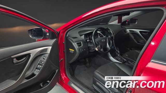 Hyundai AVANTE 2015 — photo 10