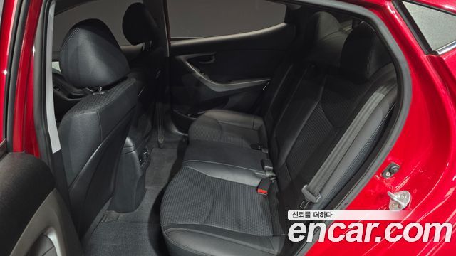 Hyundai AVANTE 2015 — photo 11