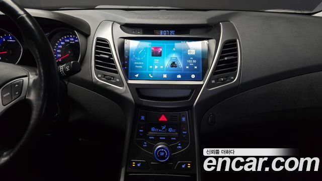 Hyundai AVANTE 2015 — photo 14