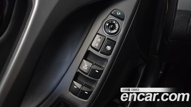 Hyundai AVANTE 2015 — photo 17