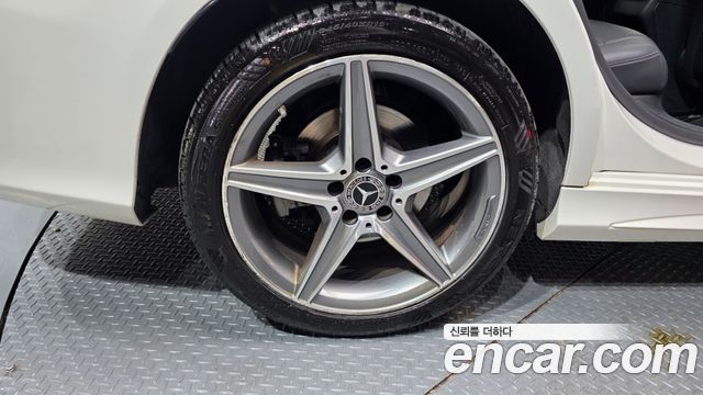Mercedes-Benz C-Class 2018 — photo 5