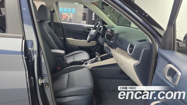 Hyundai Venue 2022 — photo 11