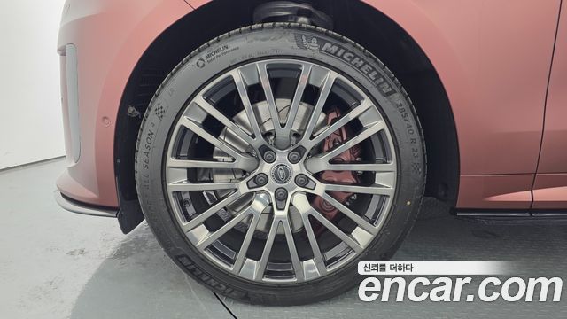 Land Rover Range Rover Sport 2025 — photo 9