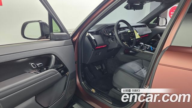 Land Rover Range Rover Sport 2025 — photo 11