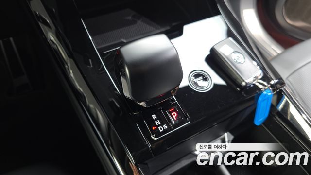 Land Rover Range Rover Sport 2025 — photo 18