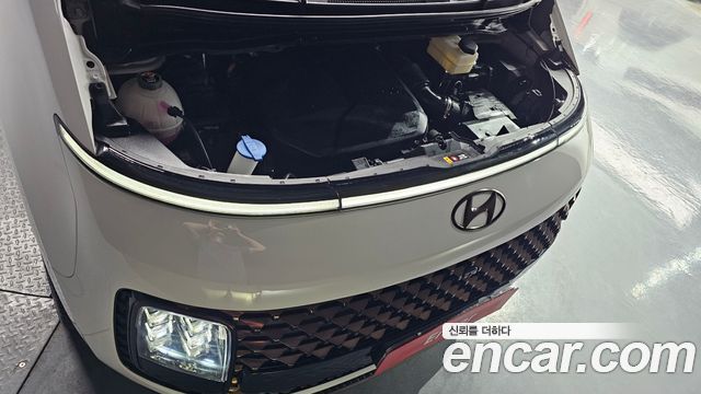 Hyundai Staria 2023 — photo 6