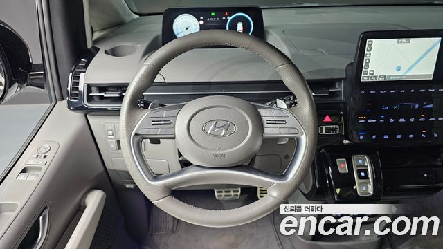 Hyundai Staria 2023 — photo 18