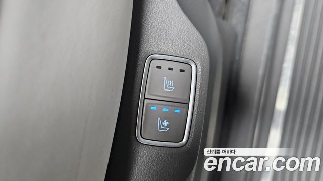 Hyundai Staria 2023 — photo 24