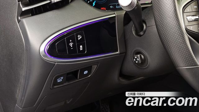 Genesis GV70 2022 — photo 21