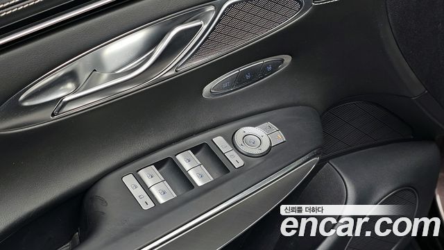 Genesis GV70 2022 — photo 22
