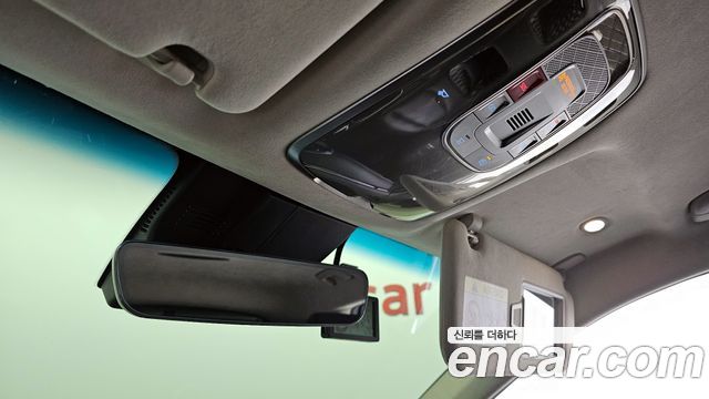 Genesis GV70 2022 — photo 26