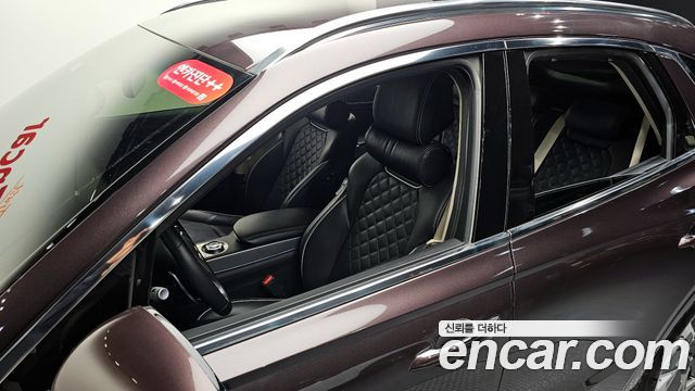 Genesis GV70 2022 — photo 29