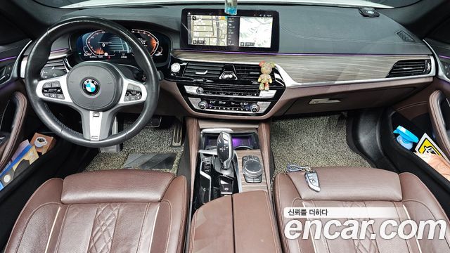 BMW 5-Series 2021 — photo 7