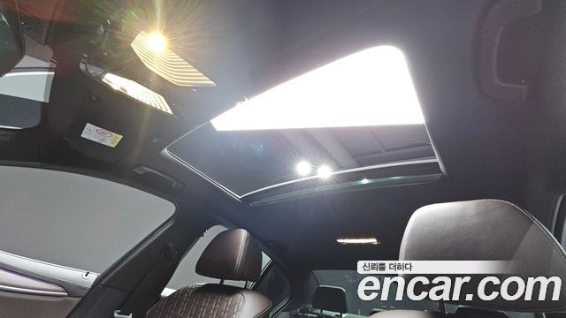 BMW 5-Series 2021 — photo 12