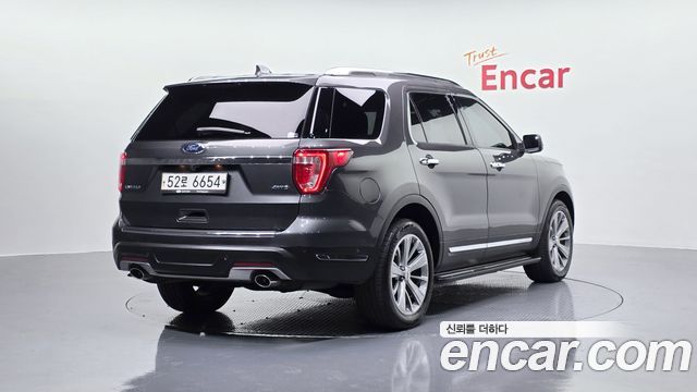 Ford Explorer 2018 — photo 2