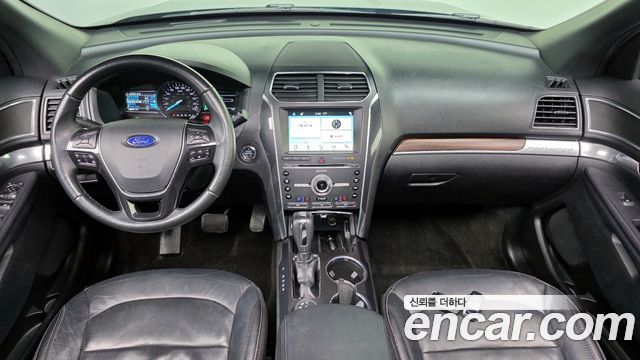 Ford Explorer 2018 — photo 10