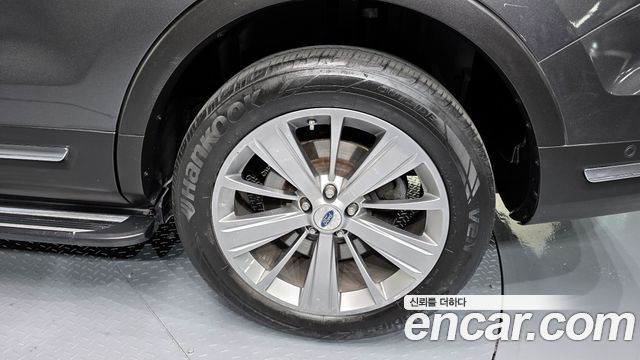 Ford Explorer 2018 — photo 7