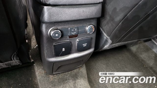Ford Explorer 2018 — photo 34