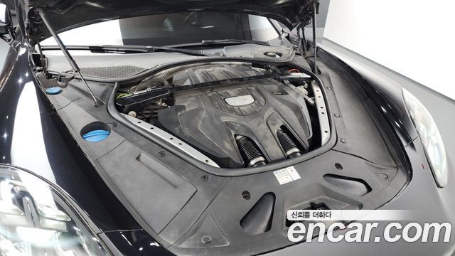 Porsche Panamera 2018 — photo 6