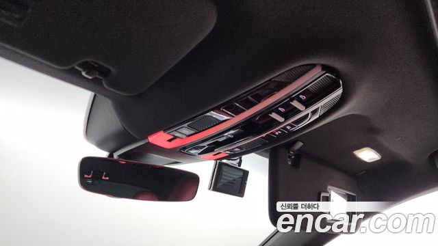 Porsche Panamera 2018 — photo 18