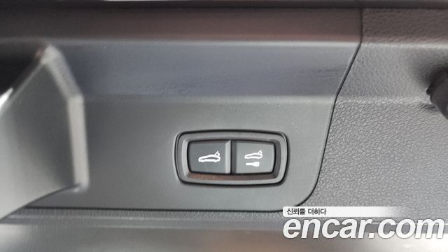 Porsche Panamera 2018 — photo 19