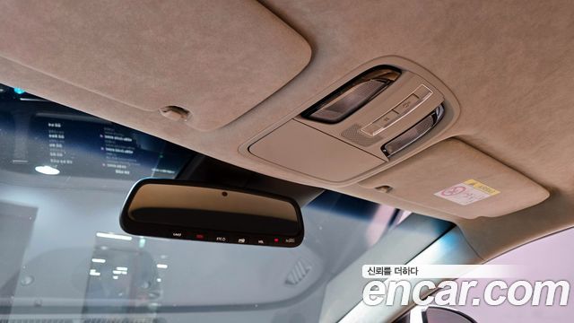 Kia K7 2020 — photo 31