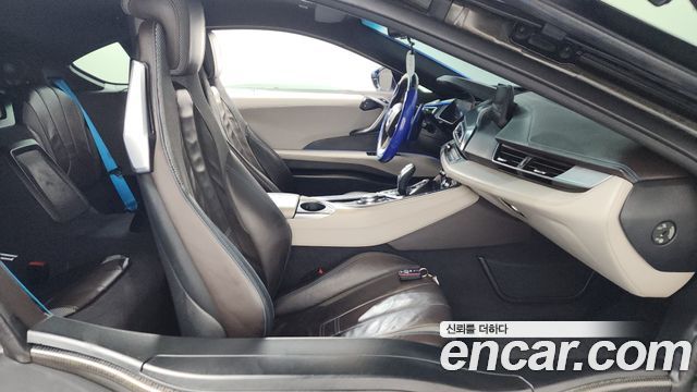 BMW i8 2015 — photo 11
