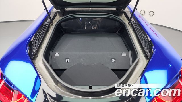 BMW i8 2015 — photo 20