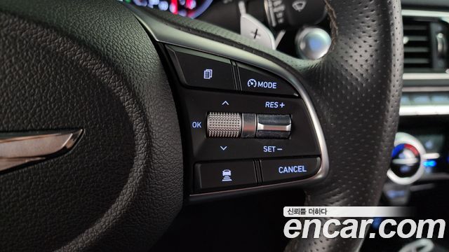Genesis G70 2019 — photo 22