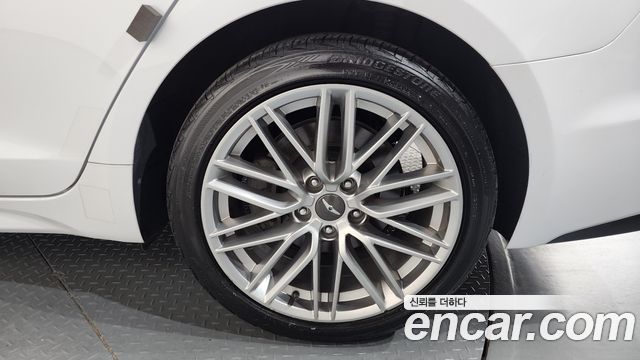 Genesis G70 2019 — photo 7