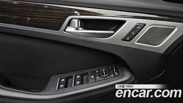Genesis G80 2017 — photo 13