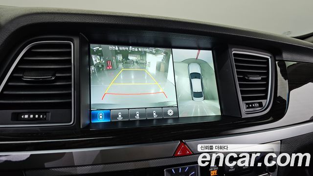 Genesis G80 2017 — photo 17