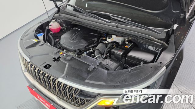 Kia Canival 2023 — photo 6