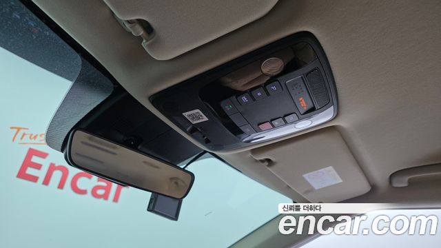 Kia Canival 2023 — photo 25