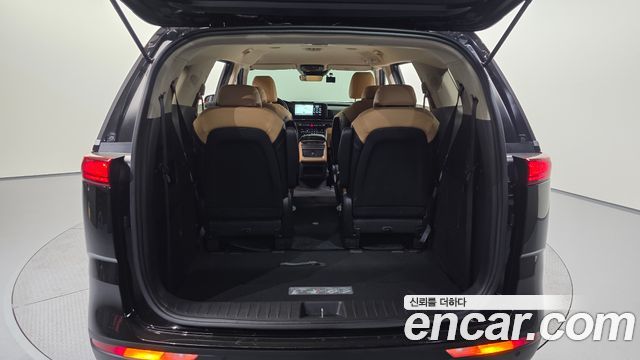 Kia Canival 2023 — photo 26