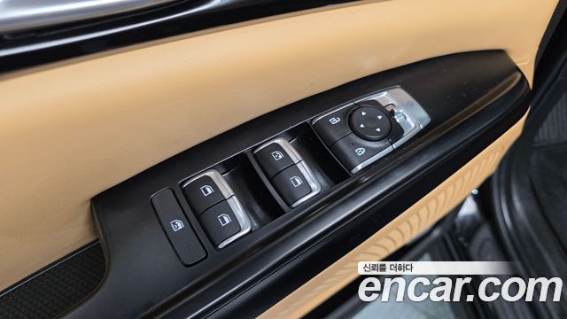 Kia Canival 2023 — photo 30