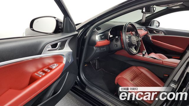 Genesis G70 2021 — photo 13
