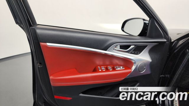 Genesis G70 2021 — photo 14