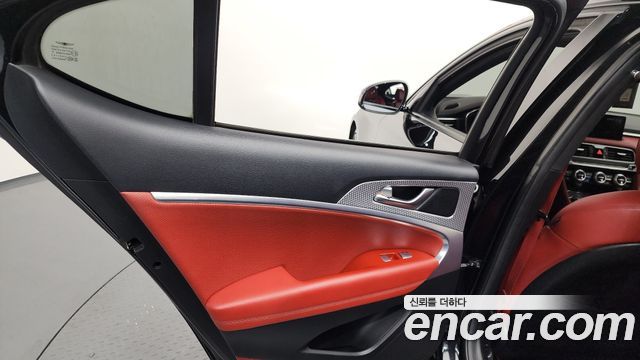 Genesis G70 2021 — photo 15