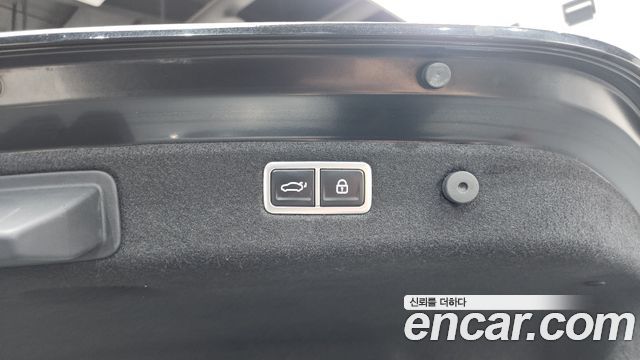 Genesis G70 2021 — photo 31