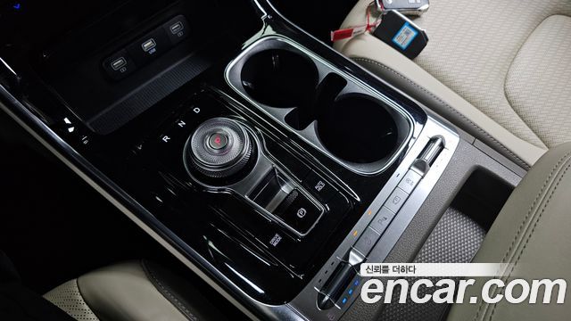 Kia Canival 2021 — photo 12