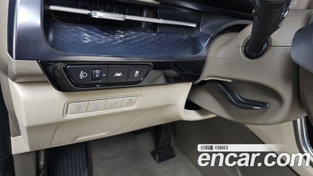 Kia Canival 2021 — photo 21